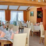 Hotel**pieniny ホテル